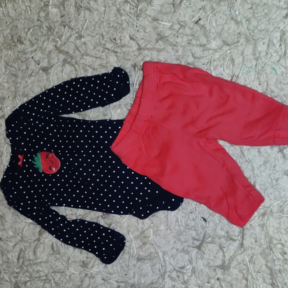 Carter's strawberry set